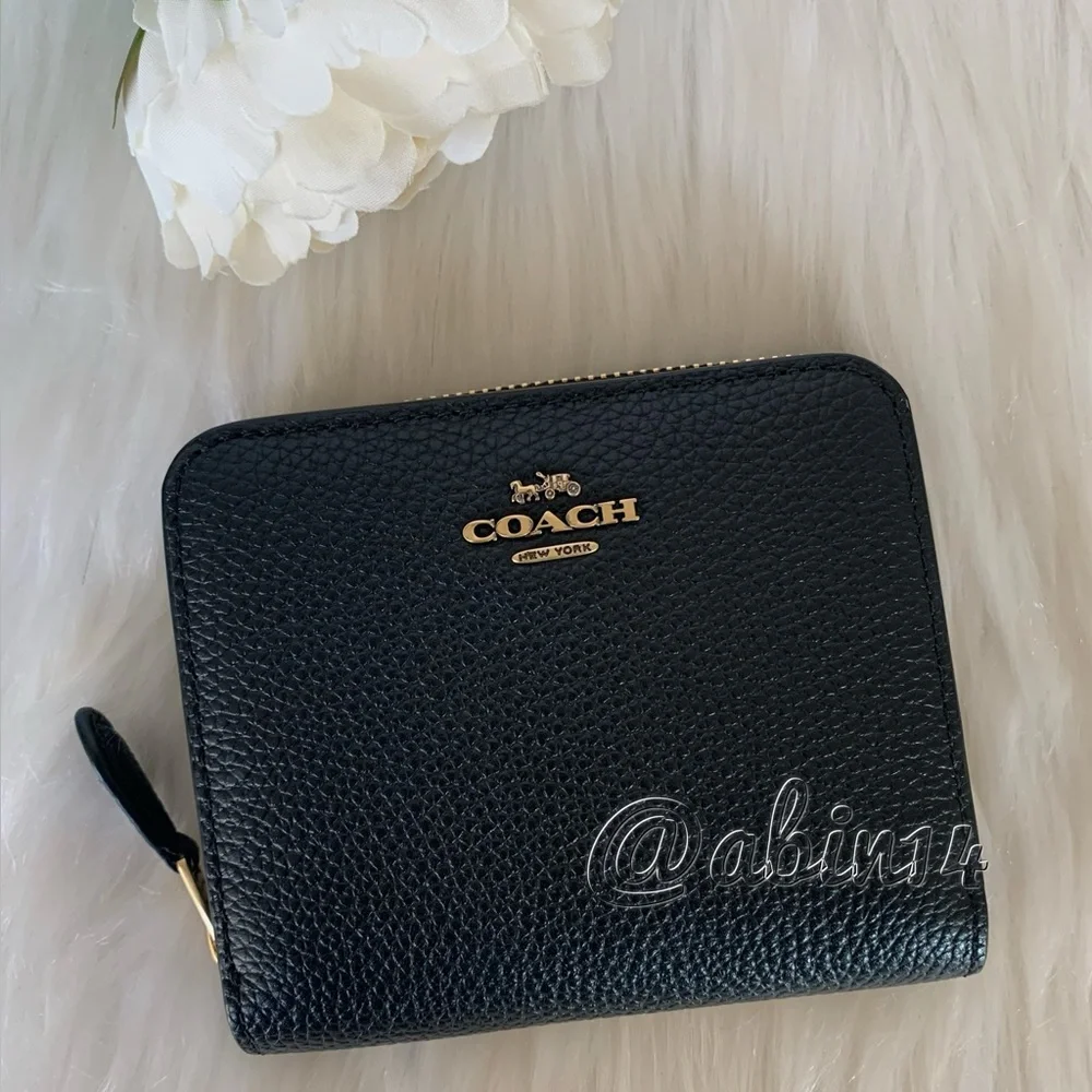 NWT Coach Black Leather Small Billfold Wallet